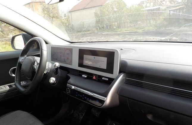 Hyundai IONIQ 5 cena 92900 przebieg: 53086, rok produkcji 2022 z Staszów małe 436